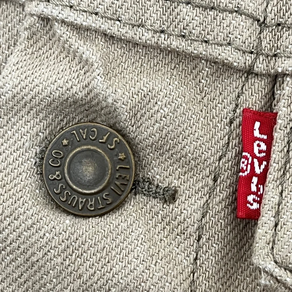 Levi Strauss‎ Co. Boys Size M Trucker Jacket Beige Denim Flap Pockets NWOT